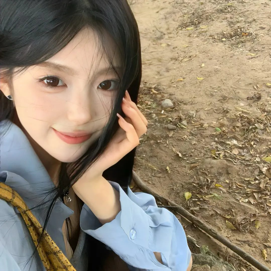 中间人生海报